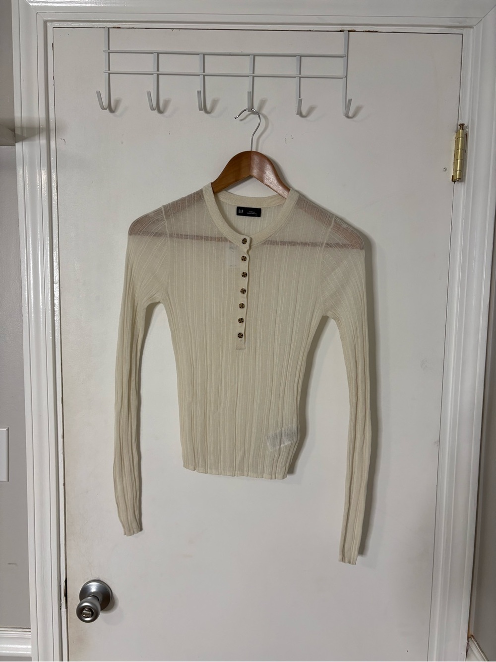 Gap Sheer Rib Henley Sweater Chino Beige Size XS - Picture 2 of 5